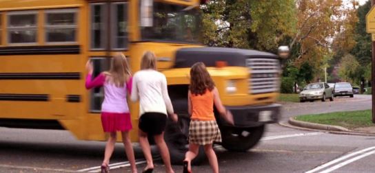    مسلسل  GIRLS ON THE BUS فتيات في الحافلة  قصته و أبطاله