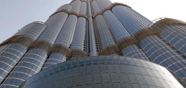كم طابق في برج خليفة 