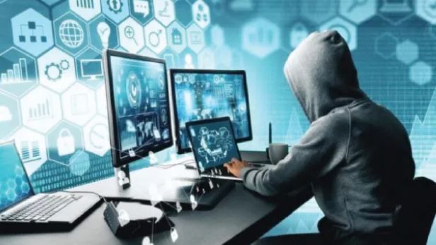 ما هي الجريمة المعلوماتية أو سيبرانية أو الإلكتروني ؟