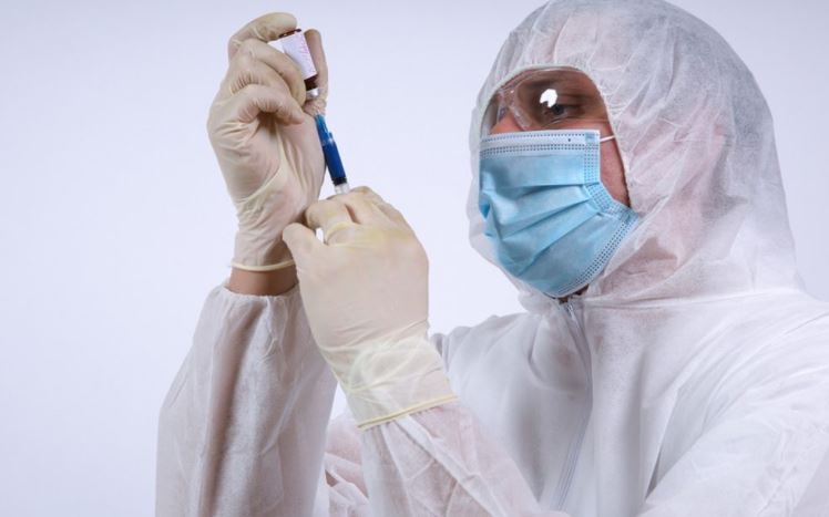 المختبرات المسموح لها بالكشف عن فيروس كورونا في الإمارات