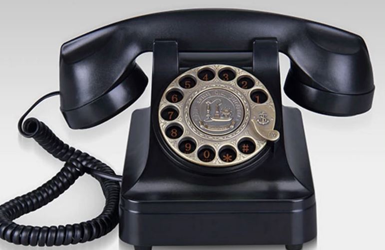 ماذا يعني الهاتف .. مخترعه و تاريخه و تطوره  ؟